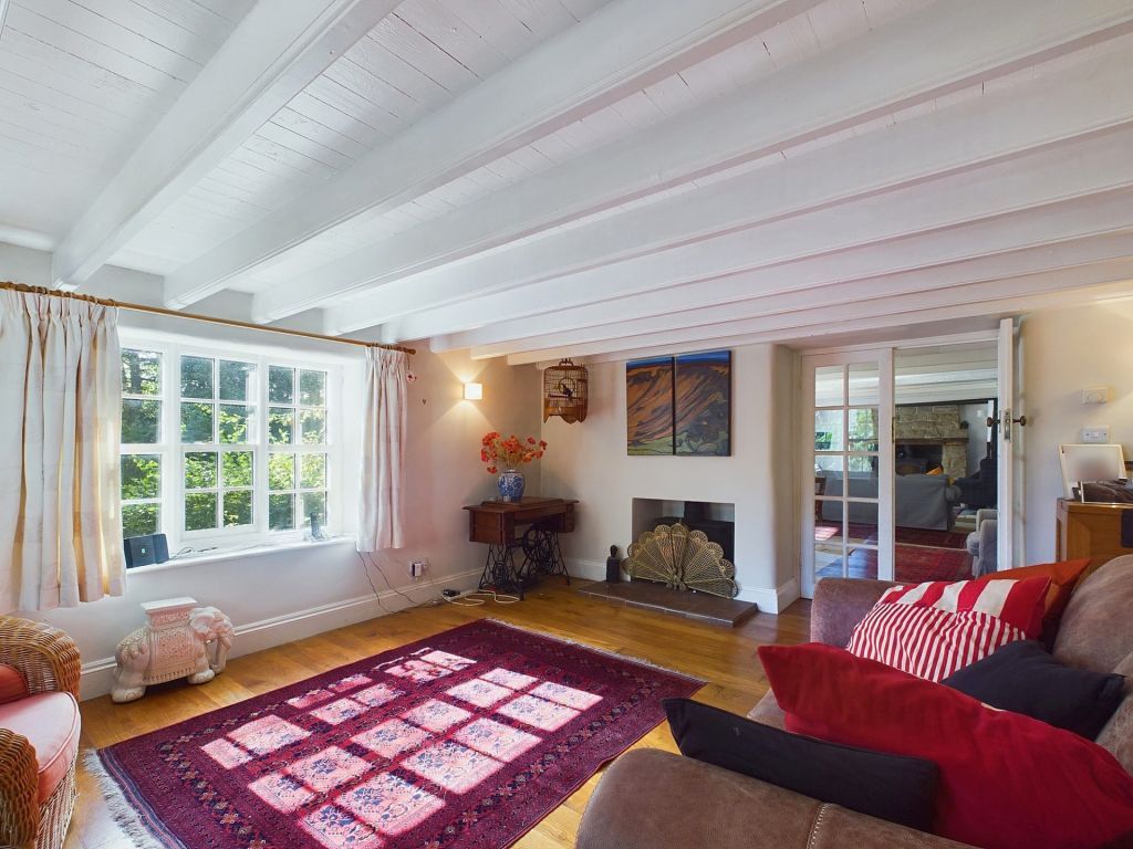 Property photo 2 of 30