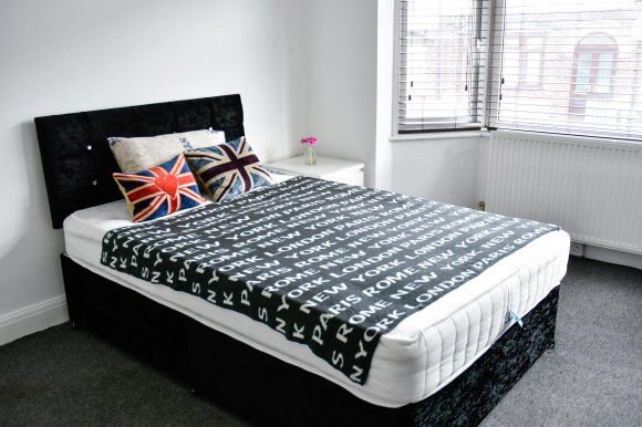 Property photo 2 of 19 Bedroom