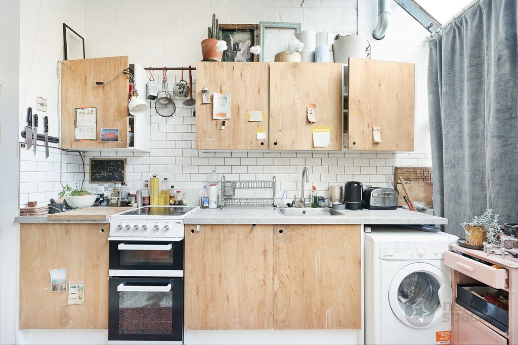 Property photo 3 of 15 Photo 3