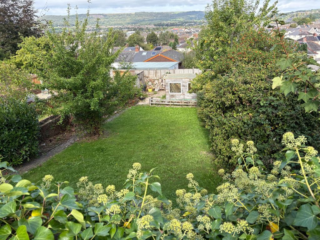 Property photo 2 of 14