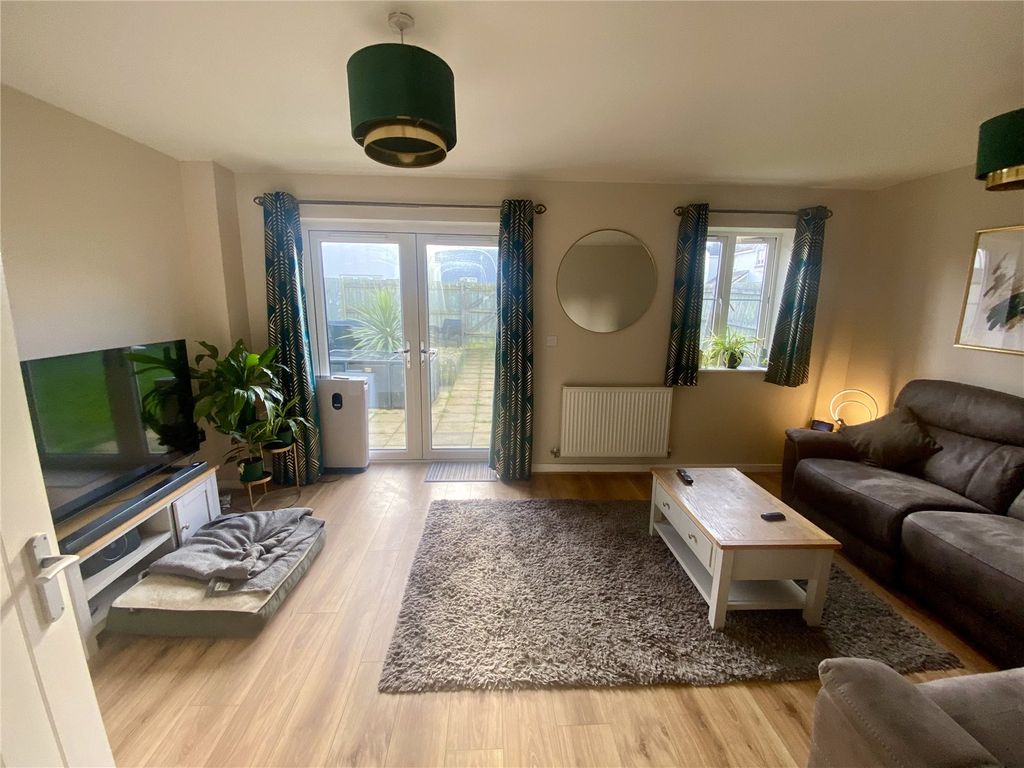 Property photo 3 of 17 Picture No. 09