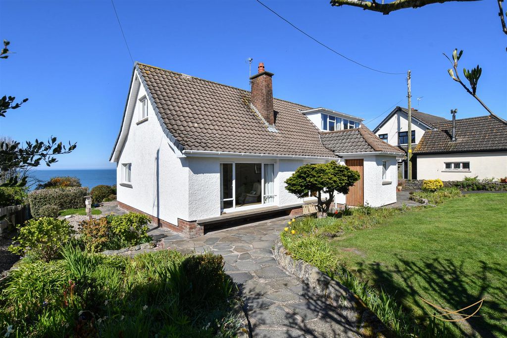 Additional image 5 of 4 bed detached house for saleWhin Road, Ballygally, Larne BT40