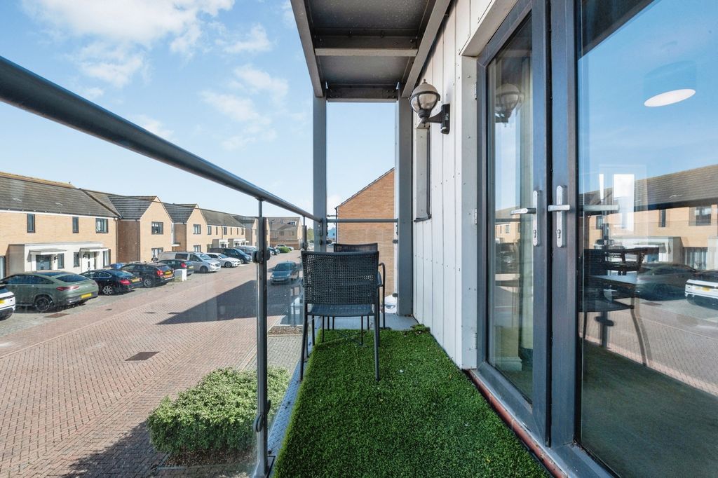 Property photo 2 of 12 Balcony