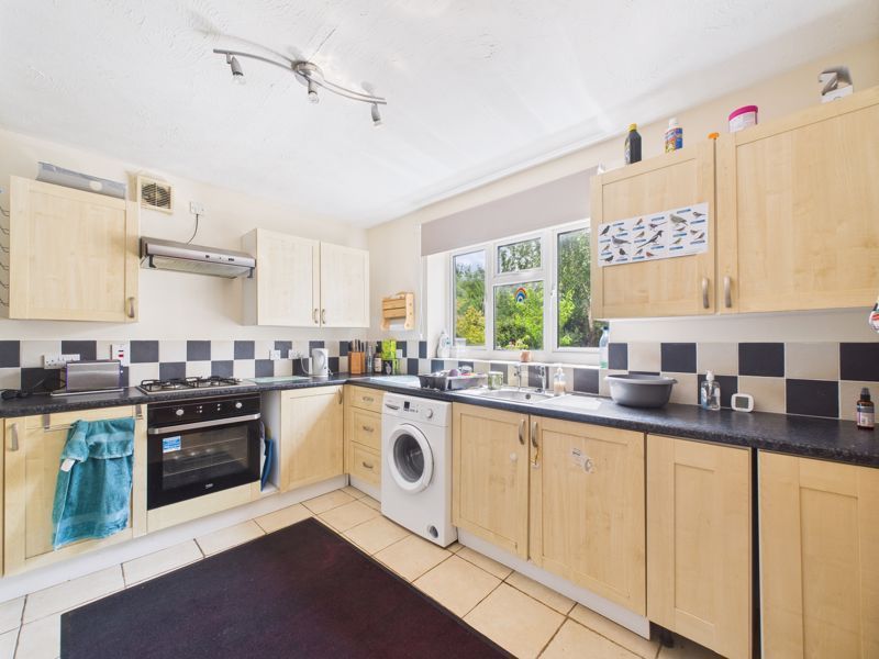 Property photo 2 of 18 Kitchen