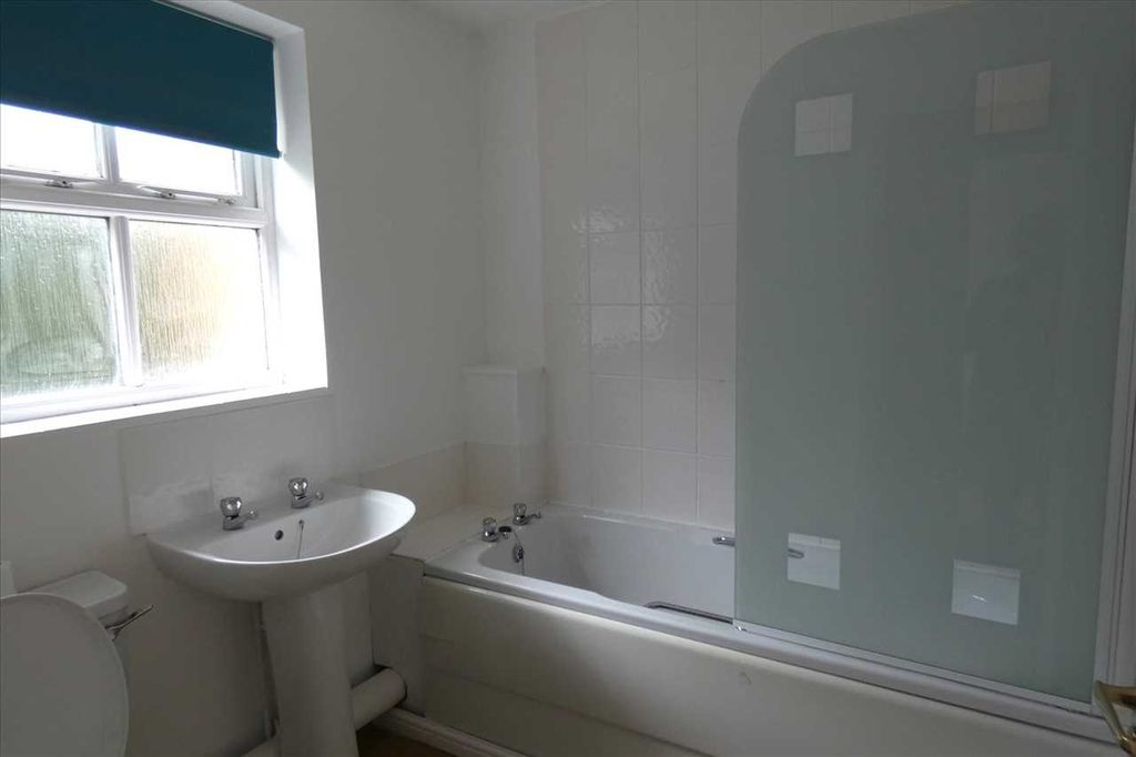 Property photo 3 of 4