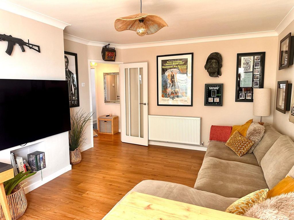 Property photo 3 of 16