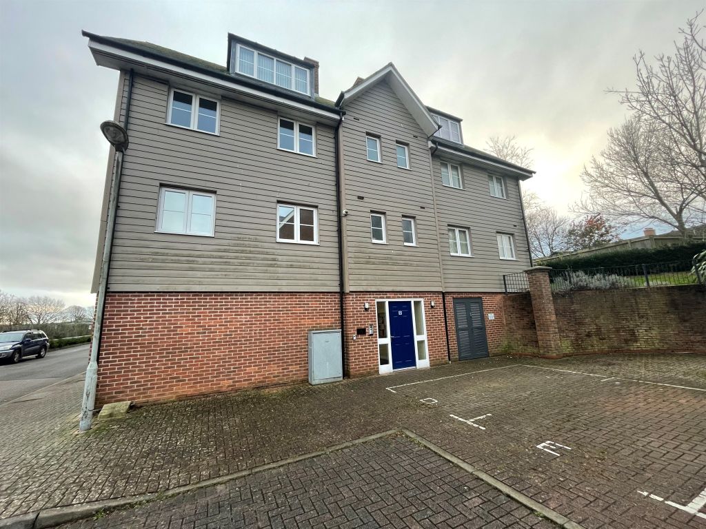 Property photo 1 of 6