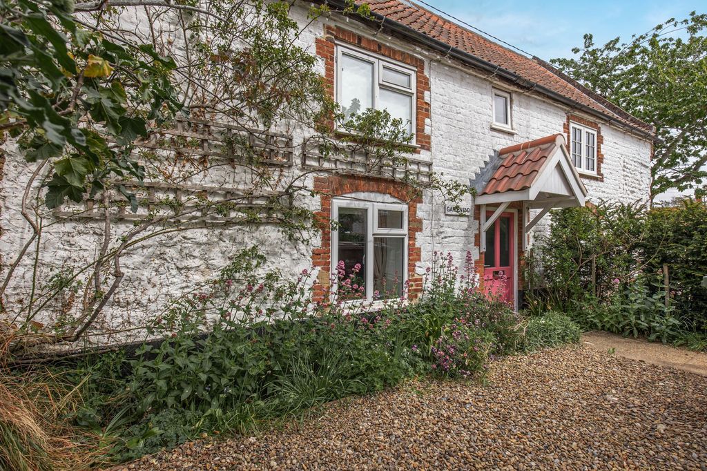 Property photo 1 of 18