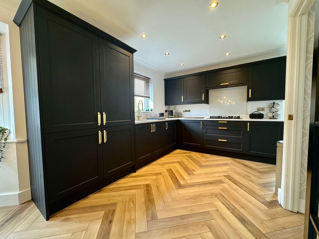 Additional image 9 of 4 bed detached house for saleOrchid Close, Bedworth CV12