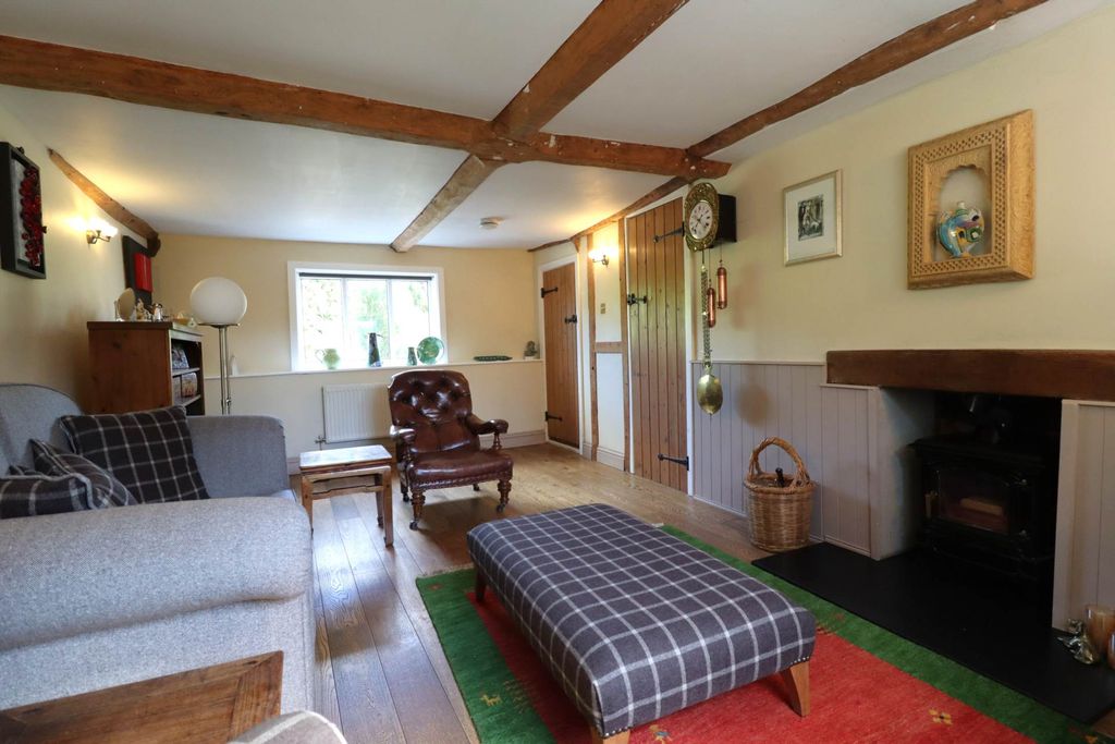 Property photo 2 of 14