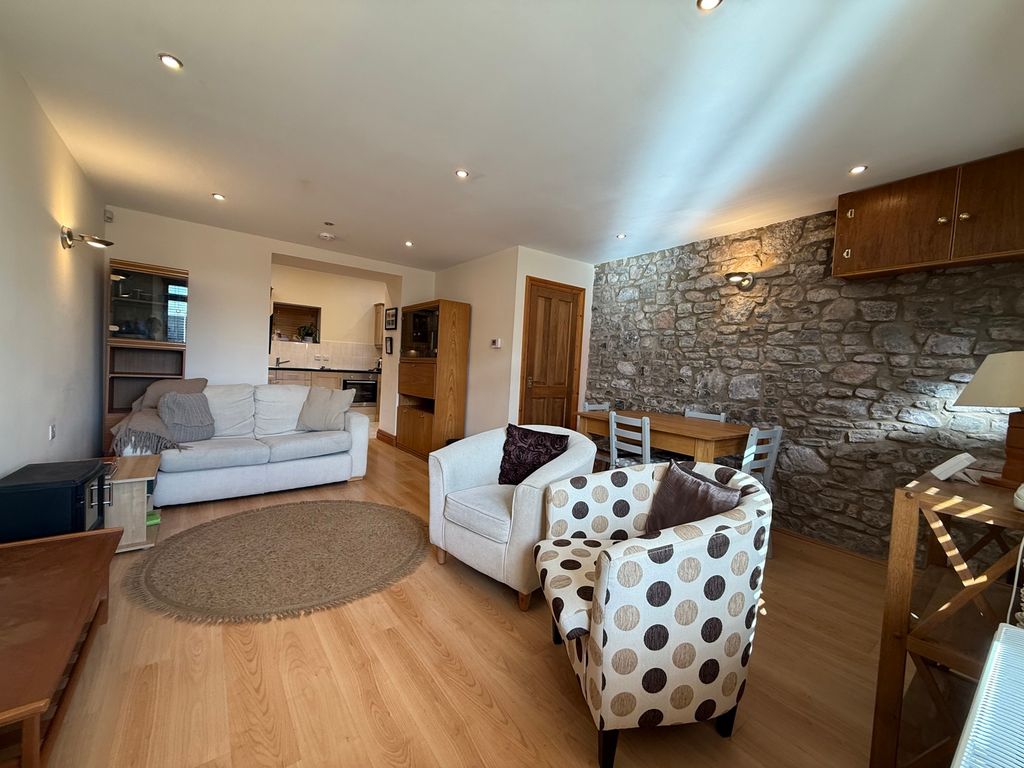 Property photo 2 of 10 Photograph