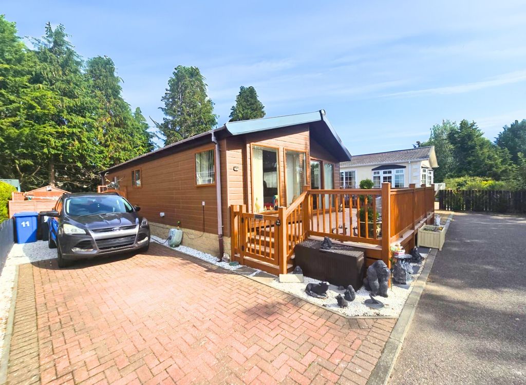 Property photo 1 of 26