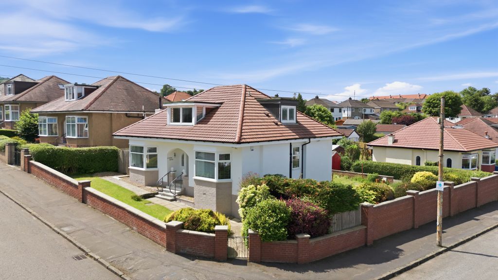 Property photo 1 of 52