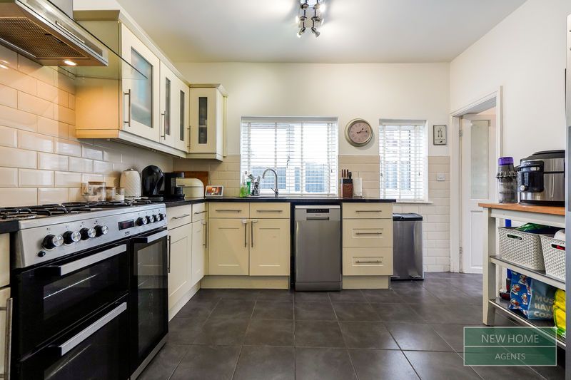 Property photo 3 of 23 Photo 16