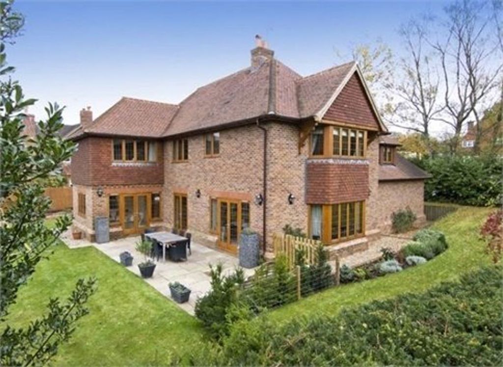 Property photo 1 of 10