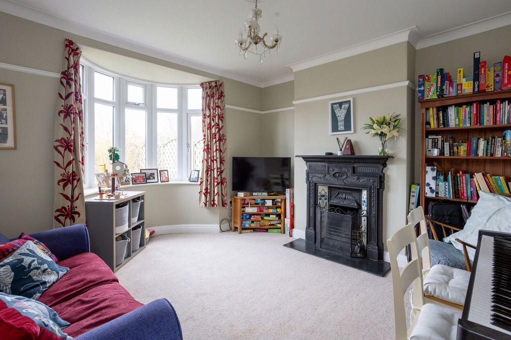 Property photo 2 of 21