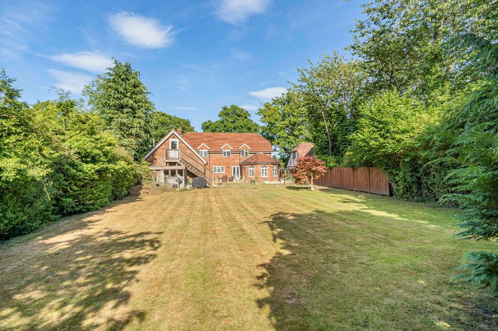 Property photo 2 of 33 Picture No. 33