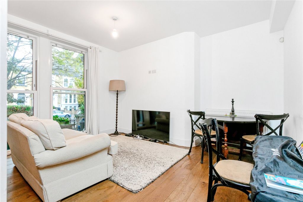 Property photo 3 of 12 Picture No. 02