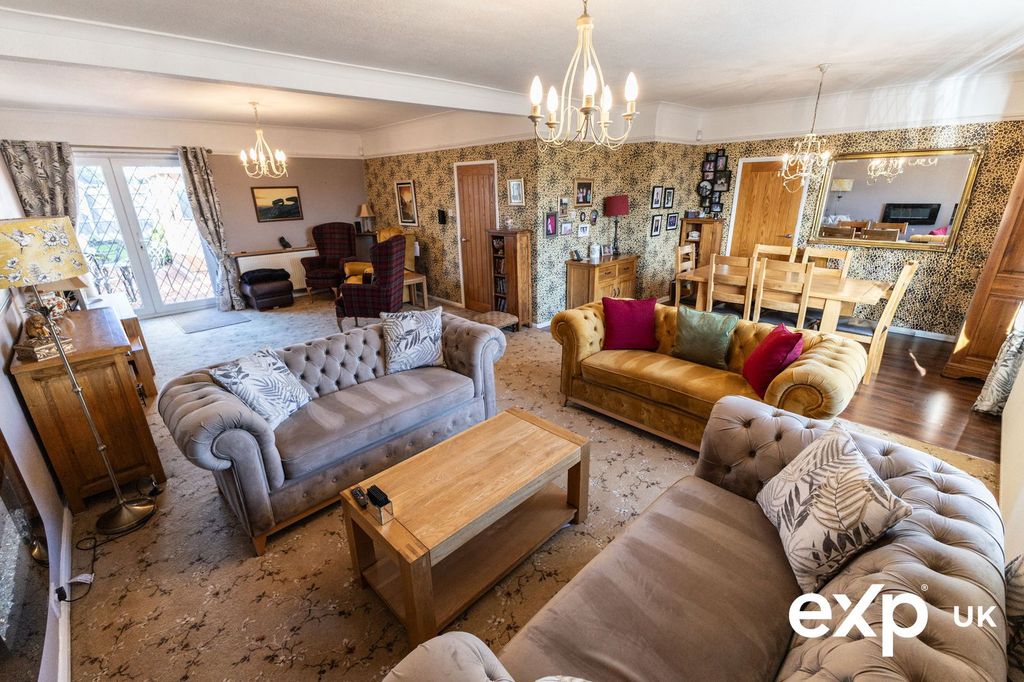 Property photo 1 of 34