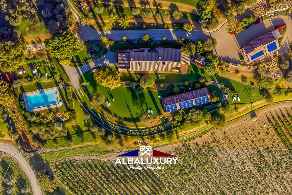 Property photo 1 of 47