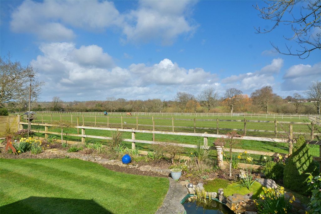 Property photo 2 of 28 Picture No. 57