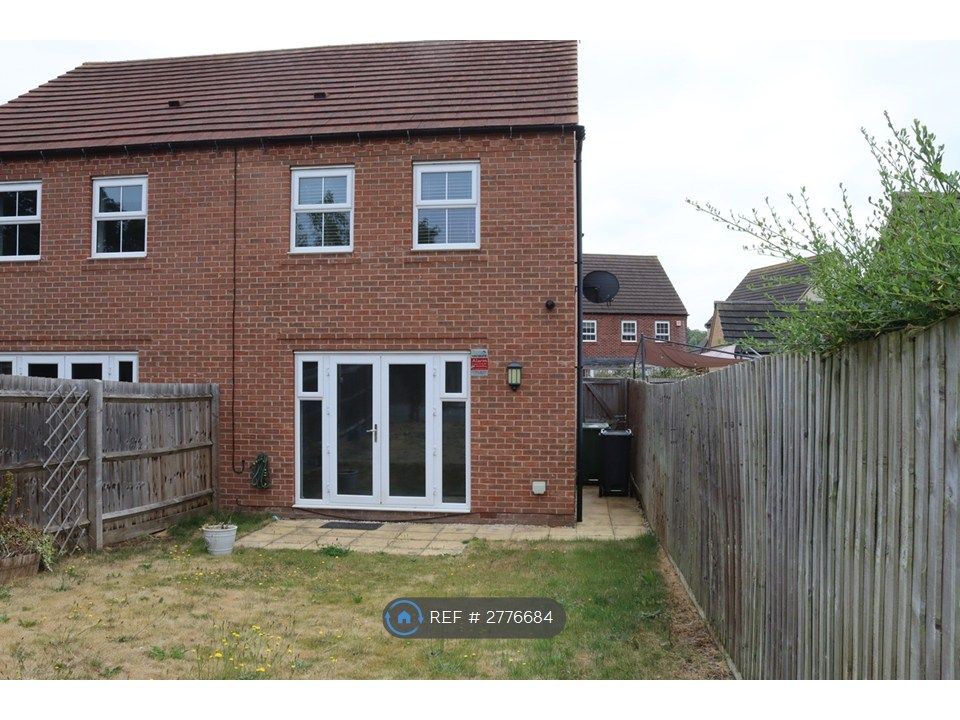 Property photo 3 of 12