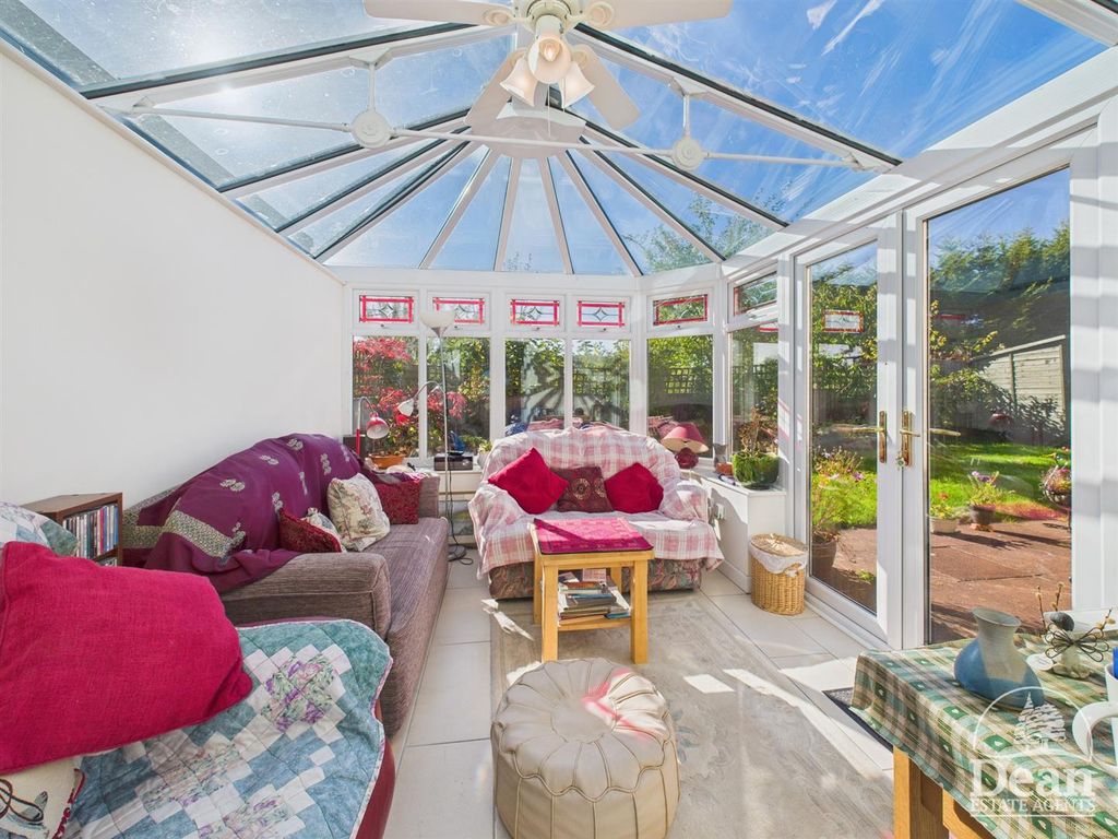 Property photo 2 of 19