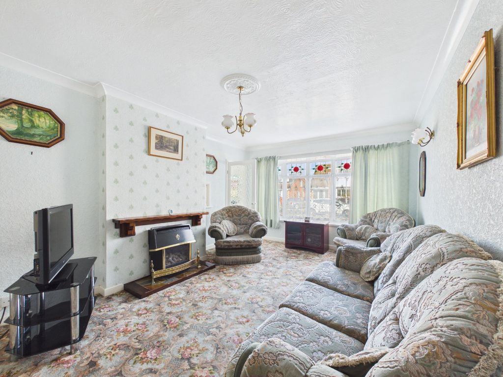 Property photo 2 of 13 4857695