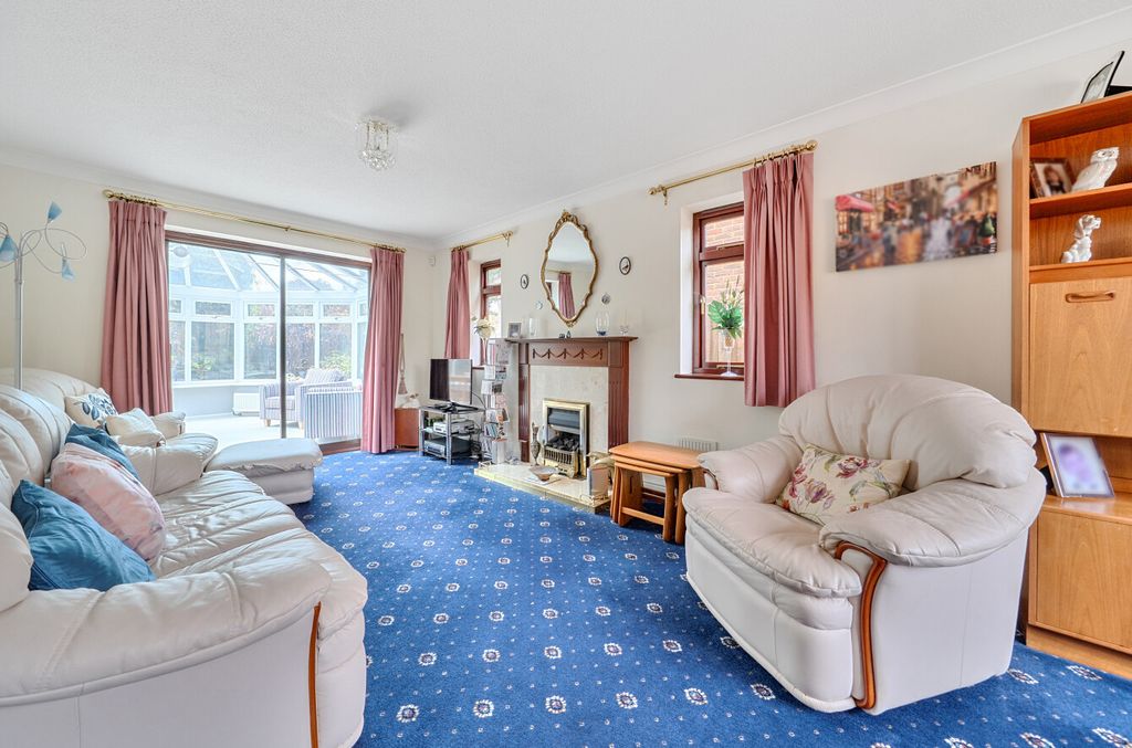 Property photo 3 of 21 1509701-1-6A88692...