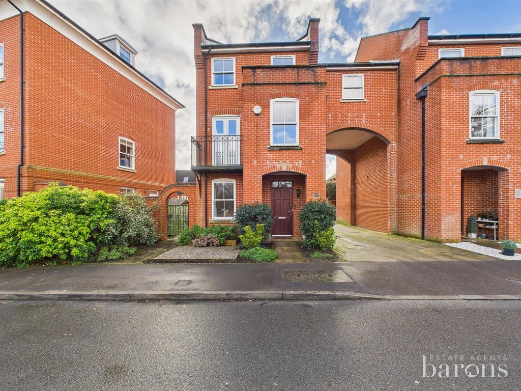 Property photo 1 of 20 Cam05500G0-Pr0115-Still065.Jpg