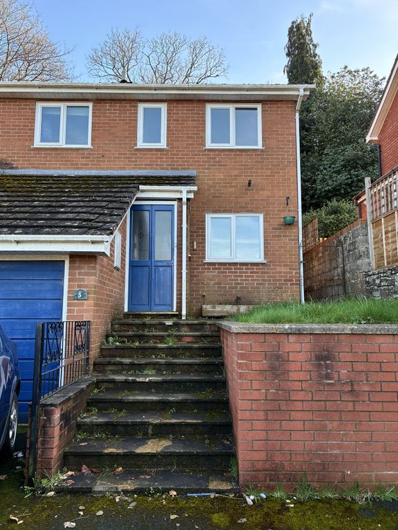 Property photo 1 of 12 Front