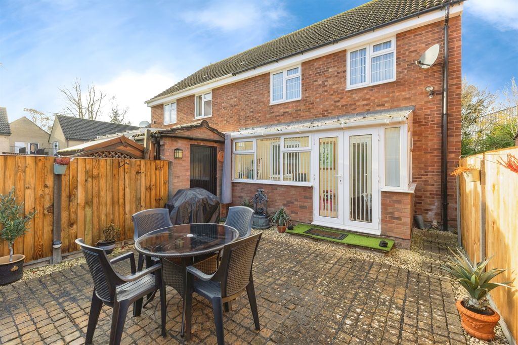 Property photo 2 of 21