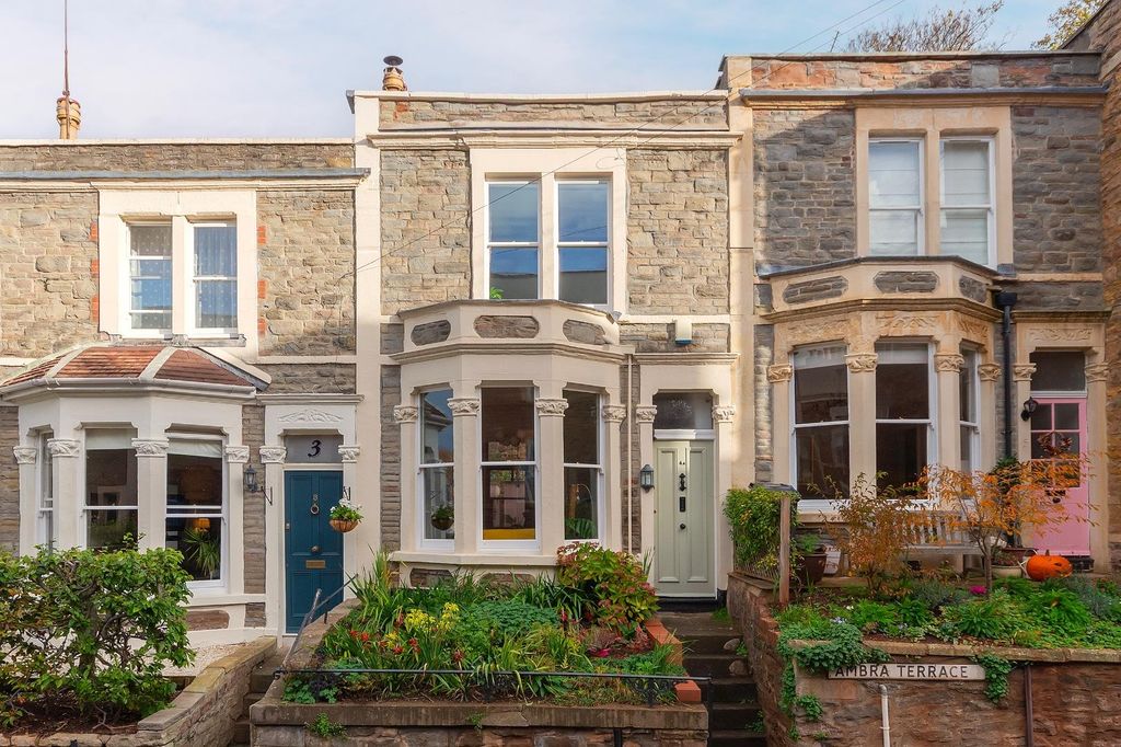 Property photo 2 of 22 0A4Tcd - External H.Jpg