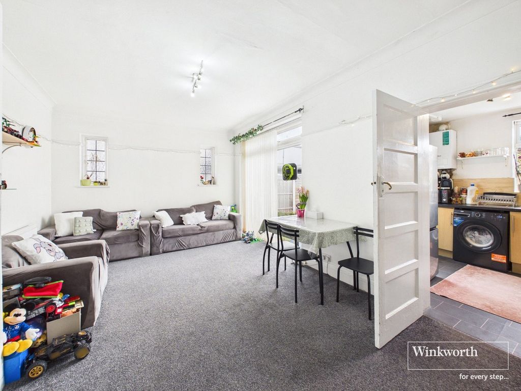 Property photo 3 of 12 Reception 2