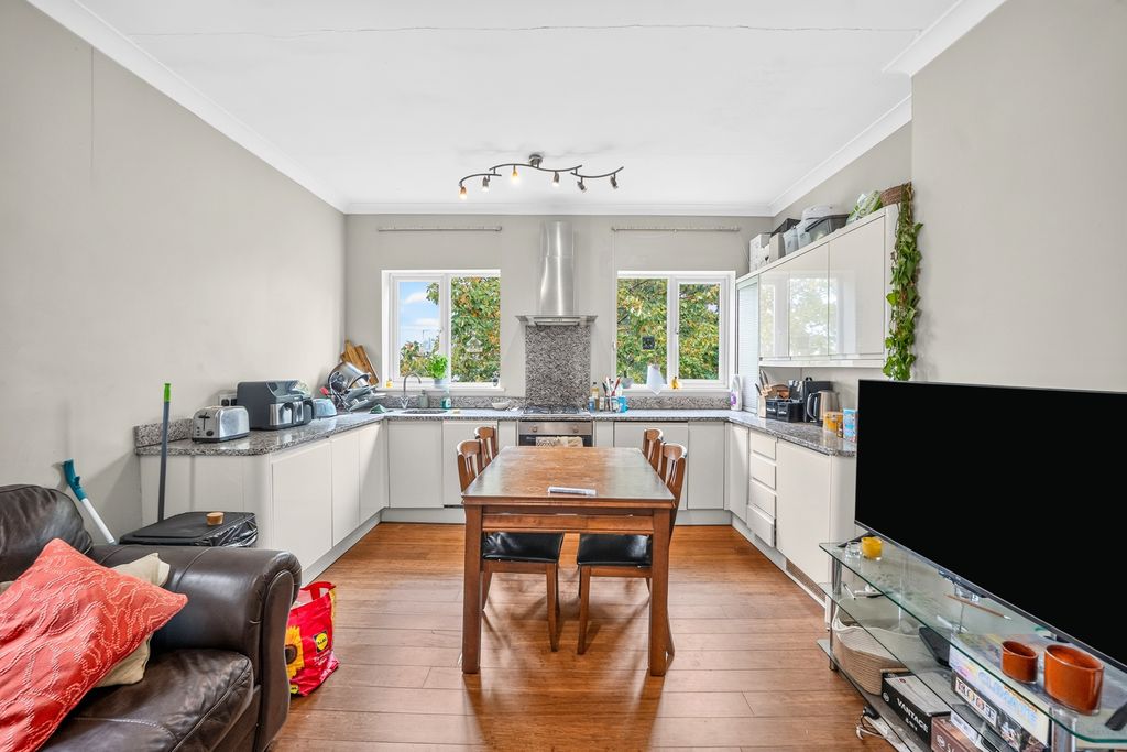 Property photo 1 of 13 Pbox-Img.Jpg