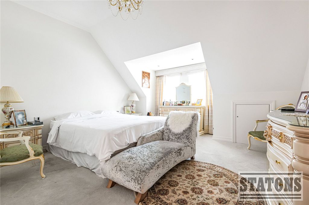 Additional image 11 of 3 bed flat for saleUplands Park Road, Enfield EN2