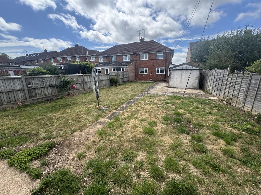 Property photo 2 of 18