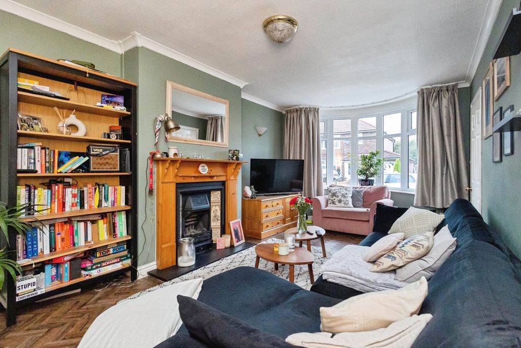 Property photo 2 of 16 Photo