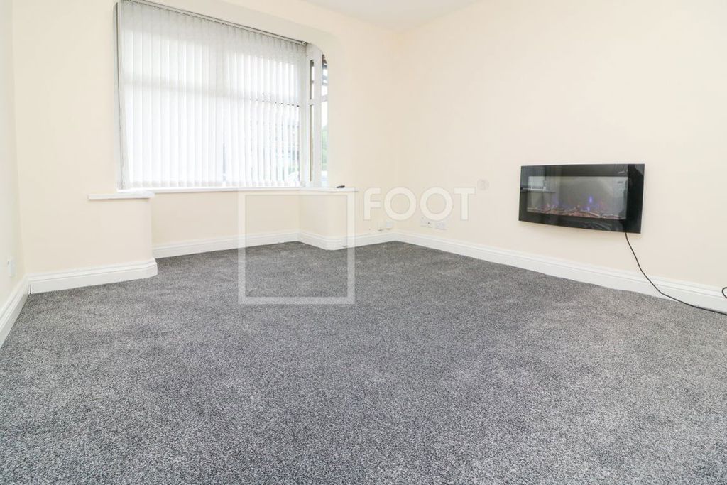 Property photo 2 of 59