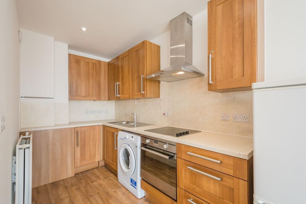 Property photo 2 of 16 Kitchen.Jpg