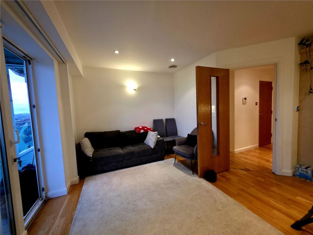 Property photo 3 of 11 Picture No. 08