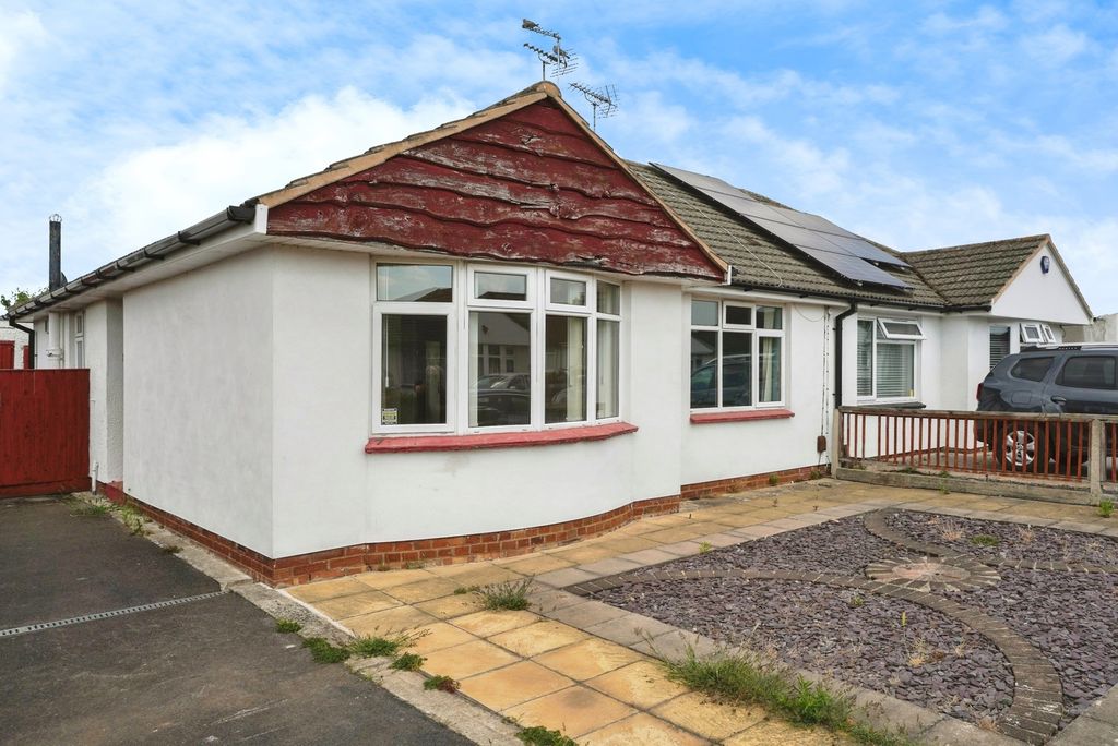 Property photo 1 of 11 Photo