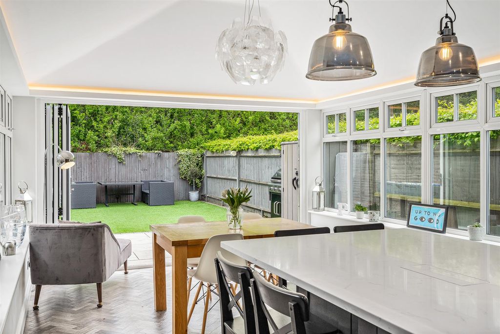 Property photo 3 of 30 Internal-18.Jpg