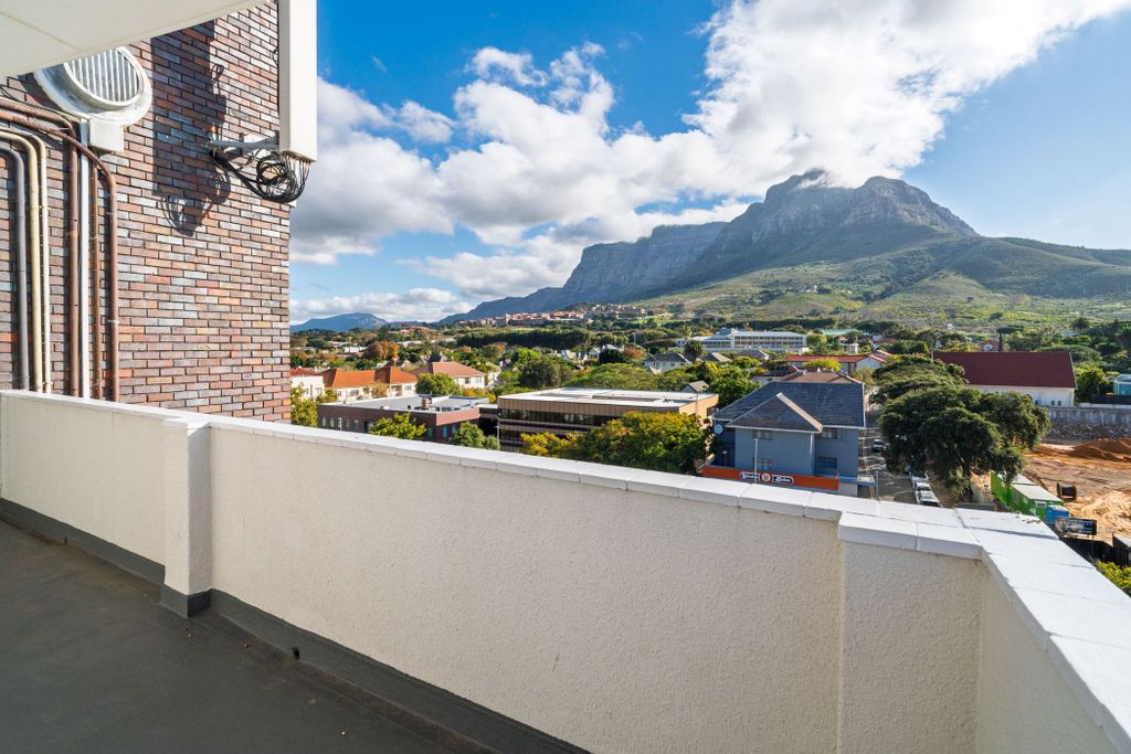 Property photo 1 of 14 Kw1738250
