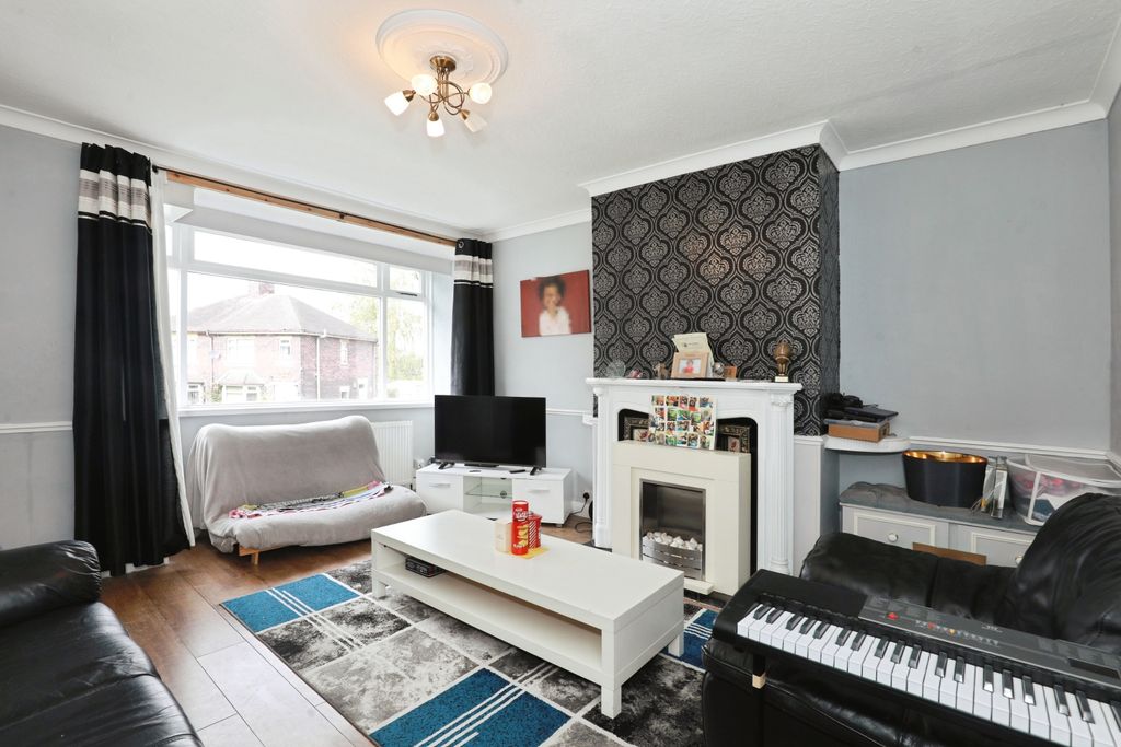 Property photo 3 of 15