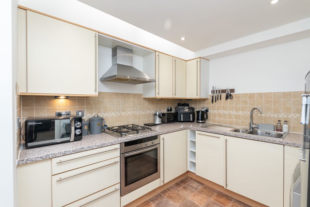 Property photo 2 of 9 Dsc00958