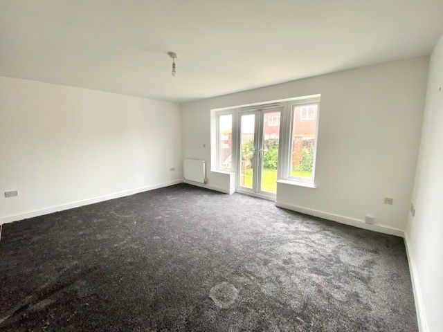 Property photo 3 of 10 Balcony