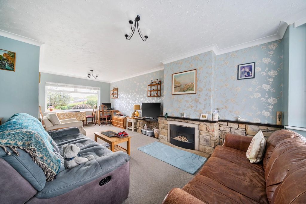 Property photo 2 of 15 1357370-3-68d2A0A610c47.Jpg