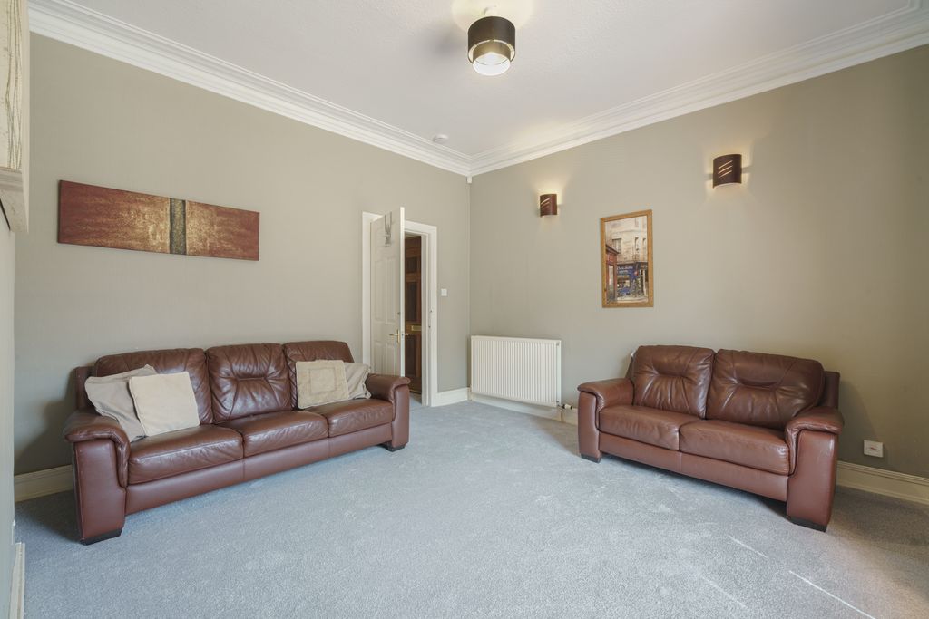 Property photo 2 of 10 Living Room 2