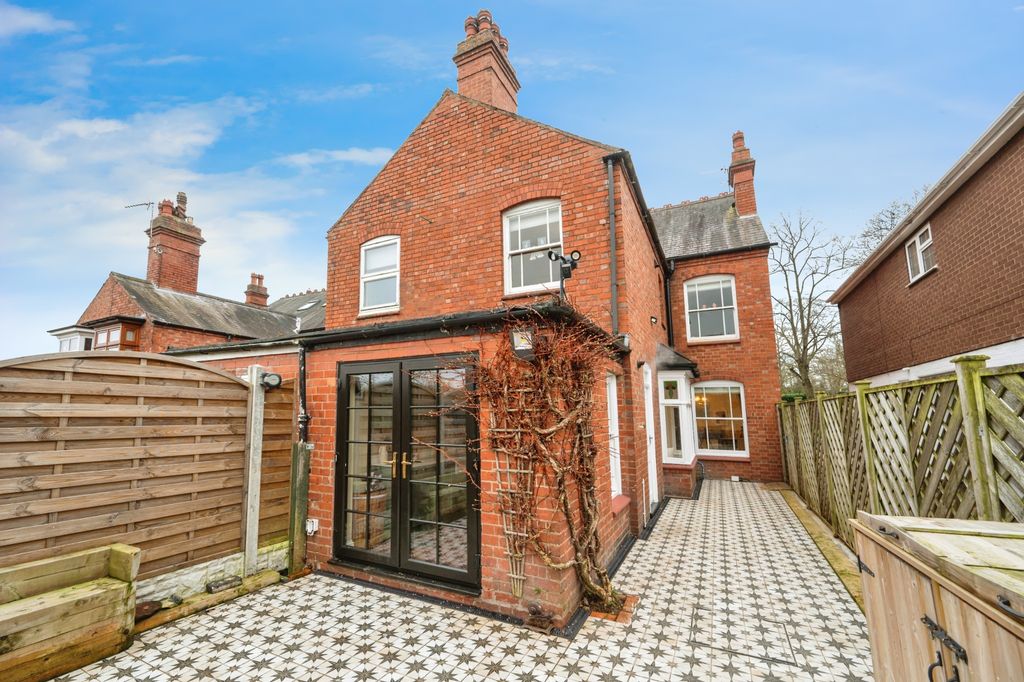Property photo 1 of 22